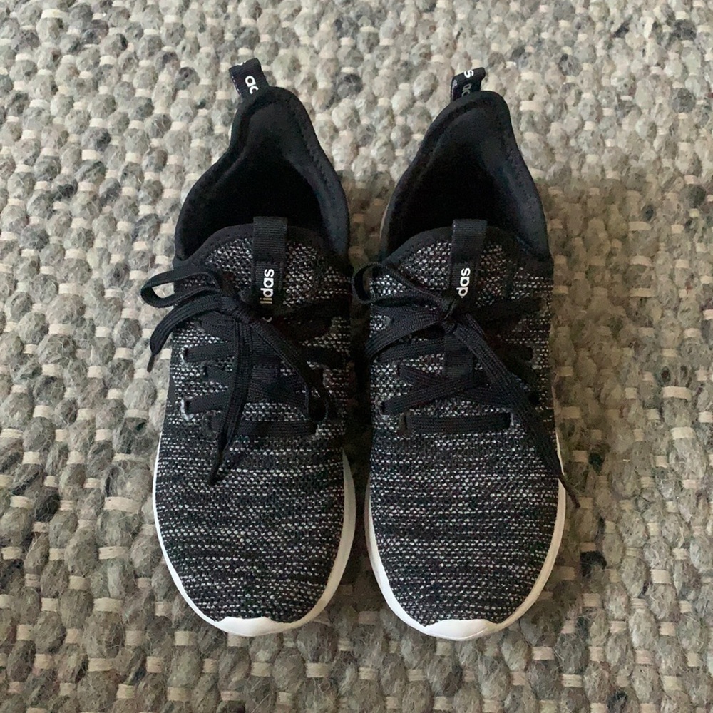 Adidas Cloudfoam Size 7